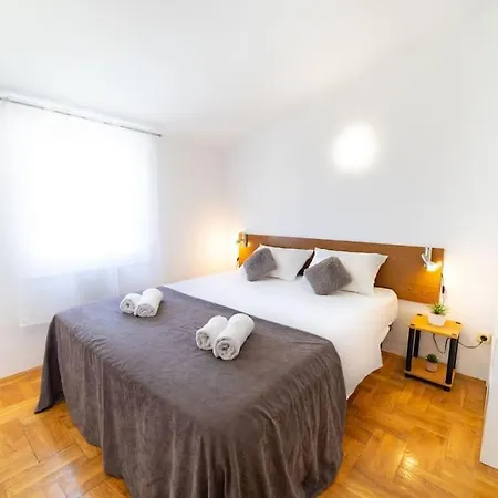 Charming & Spacious Family Near Beach In *